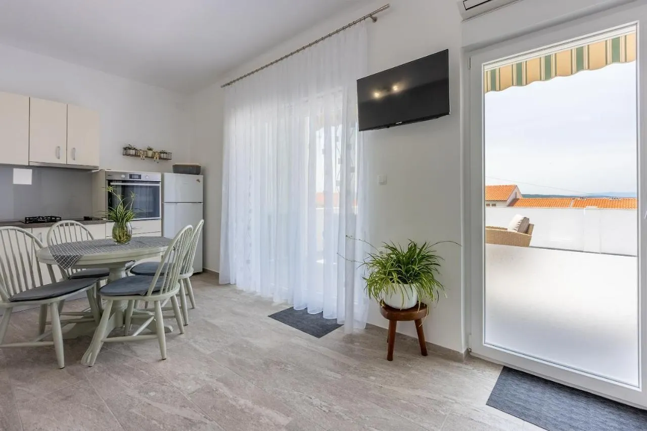 Apartment Ljubica Selce
