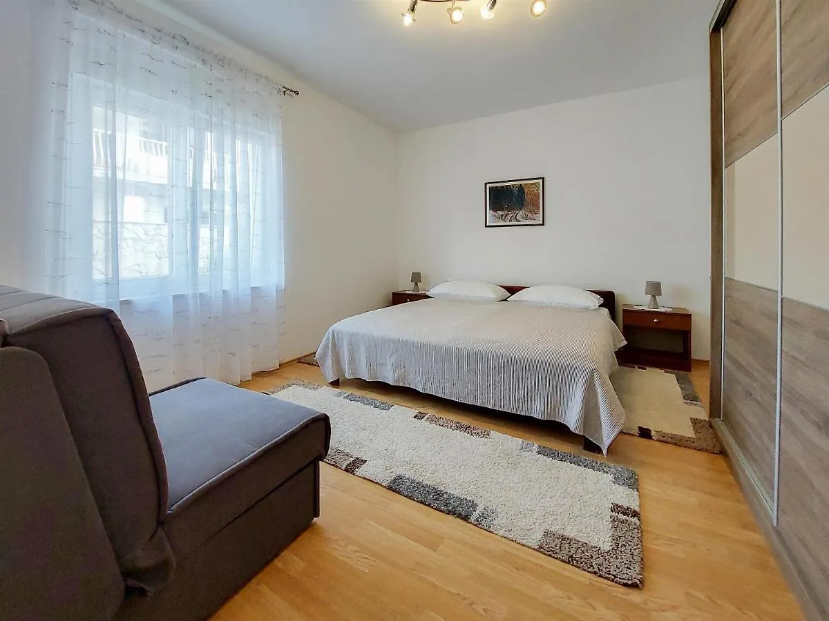 Apartment Ljubica Selce