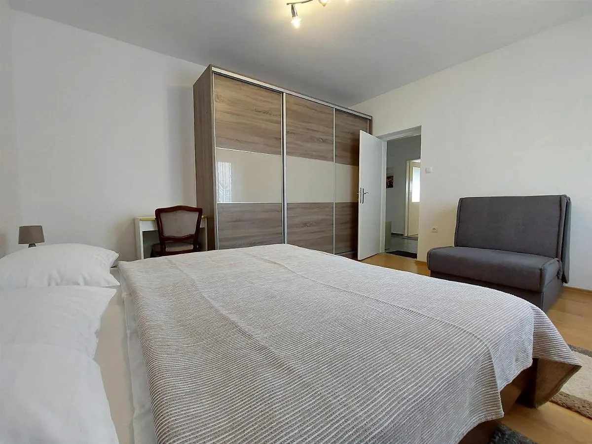 Apartment Ljubica Selce