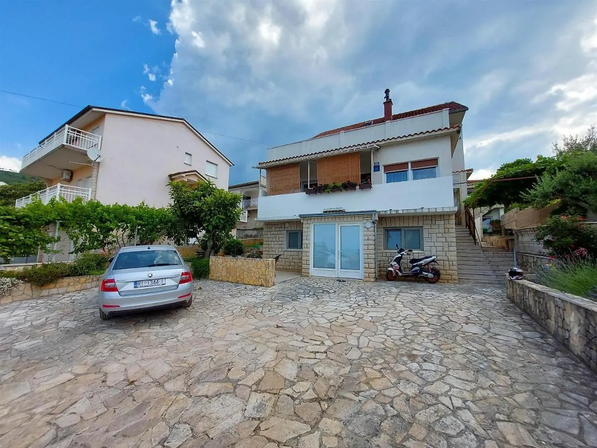 Apartment Ljubica Selce